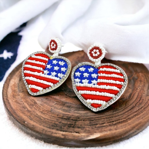 NWT Patriotic Beaded Dangle Earrings - Fourth of July Stars and Stripes - Picture 3 of 3
